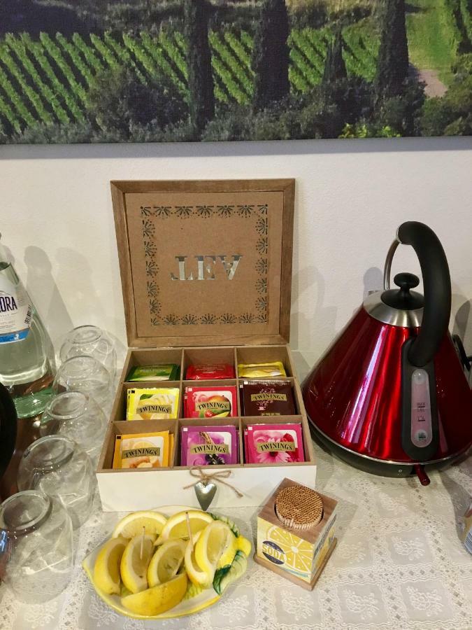 Castel Montorio Bed & Breakfast